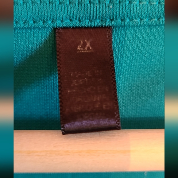 Sleeveless Blouse - Picture 6 of 6